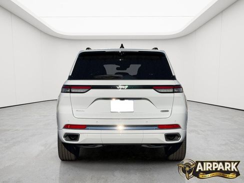 New 2025 Jeep Grand Cherokee Overland w/ Adv Protech Group III AWD/4WD image 6