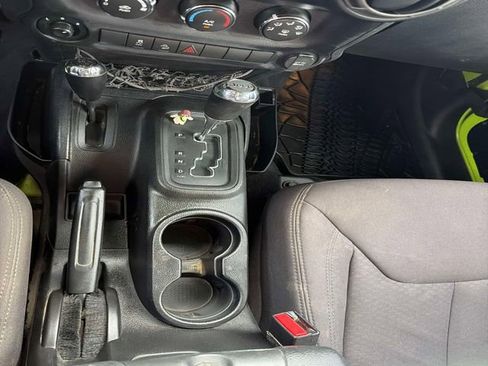 Used 2013 Jeep Wrangler Unlimited Sport image 20