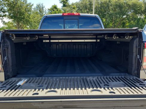 Used 2022 Nissan Frontier SV RWD image 12