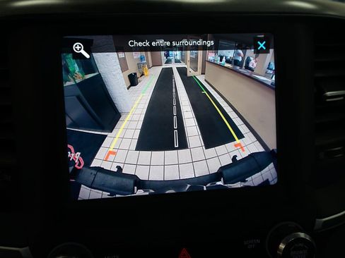 Used 2019 RAM 1500 Big Horn AWD/4WD image 8