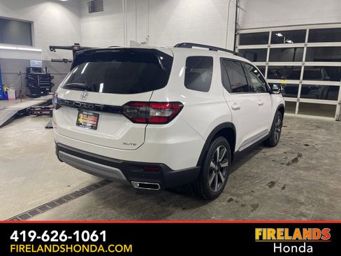 New 2025 Honda Pilot Elite image 5