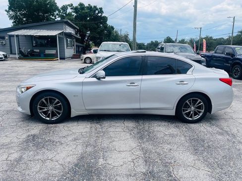 Used 2017 INFINITI Q50 Signature Edition w/ All Weather Package (L93) RWD image 7