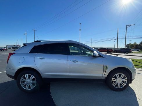 Used 2015 Cadillac SRX Luxury w/ Driver Awareness Package FWD image 9