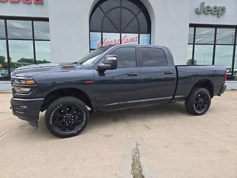 Used 2026 RAM 2500 Big Horn AWD/4WD image 4