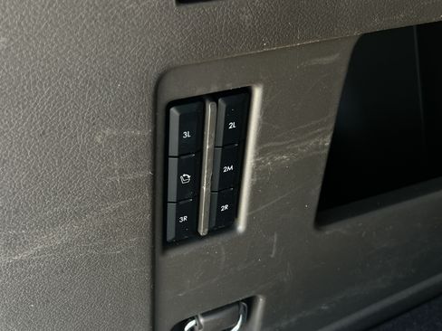 Certified 2023 Lincoln Navigator Reserve RWD image 32