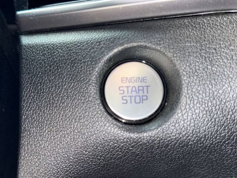 Used 2025 Kia Sorento LX image 31