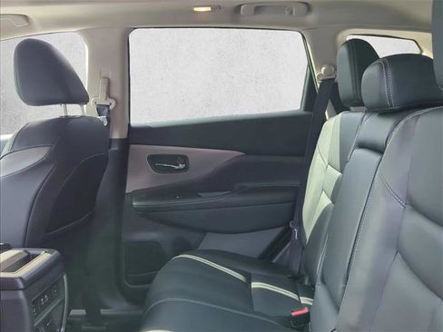 Used 2024 Nissan Murano SL image 17