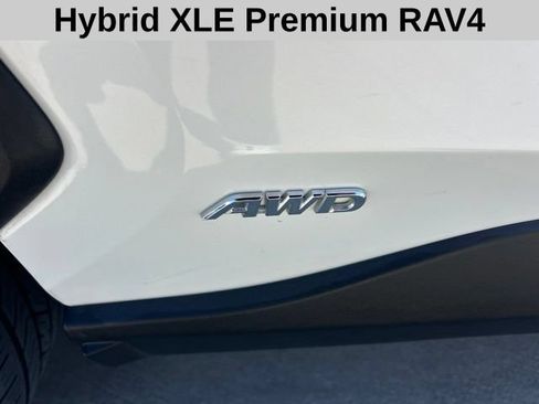 Used 2022 Toyota RAV4 XLE Premium AWD/4WD image 3