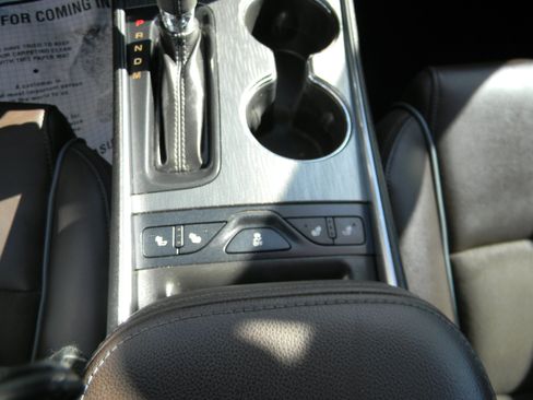 Used 2014 Chevrolet Impala LT w/ Premium Seating Package FWD image 11