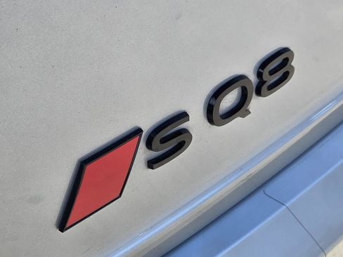 Used 2024 Audi SQ8 Prestige image 14