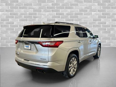 Used 2021 Chevrolet Traverse Premier w/ LPO, Blackout Package image 5