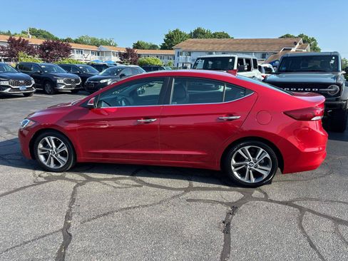 Used 2017 Hyundai Elantra Limited w/ Limited Ultimate Package 05 FWD image 2