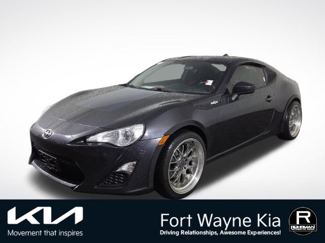 Used 2016 Scion FR-S RWD image 1