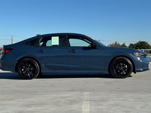 Certified 2025 Honda Civic Sport image 2