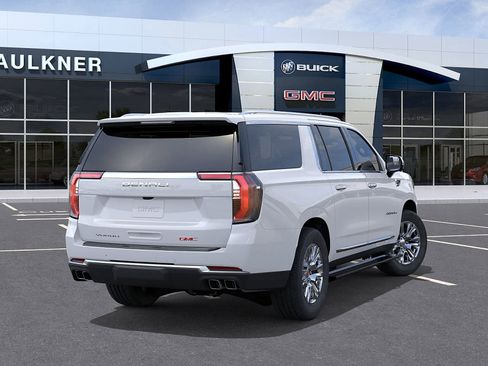 New 2026 GMC Yukon XL Denali w/ Sun & Power Step Package image 4