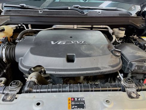 Used 2017 Chevrolet Colorado Z71 AWD/4WD image 29