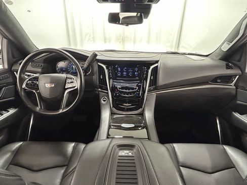 Used 2020 Cadillac Escalade Platinum w/ Escalade Sport Edition image 8