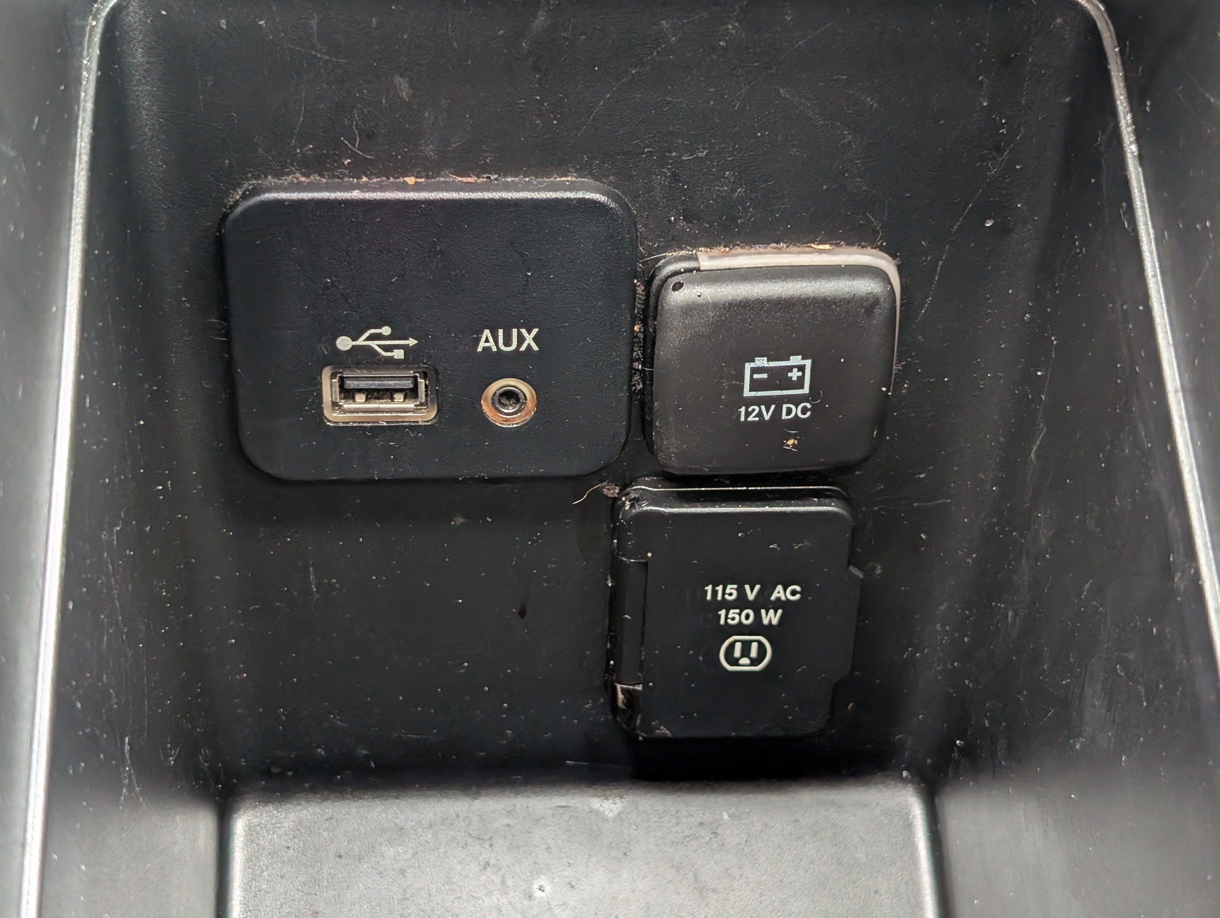Used 2015 Chrysler 200 C w/ Navigation & Sound Group I FWD image 20