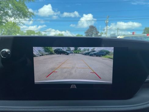 Used 2024 Buick Envista Preferred w/ Convenience I Package FWD image 25