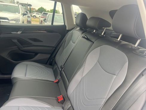 New 2026 Volkswagen Tiguan SE AWD/4WD image 8