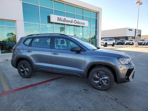 New 2026 Volkswagen Taos S image 8