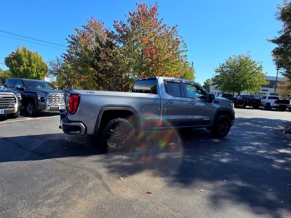 Used 2022 GMC Sierra 1500 Elevation AWD/4WD image 7