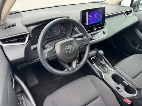 Used 2024 Toyota Corolla LE FWD image 3