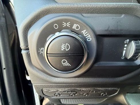 New 2026 Jeep Gladiator Sport image 13