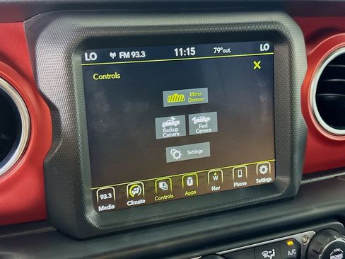 Used 2022 Jeep Gladiator Rubicon w/ LED Lighting Group AWD/4WD image 31