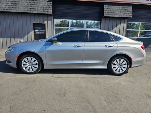 Used 2016 Chrysler 200 LX FWD image 2