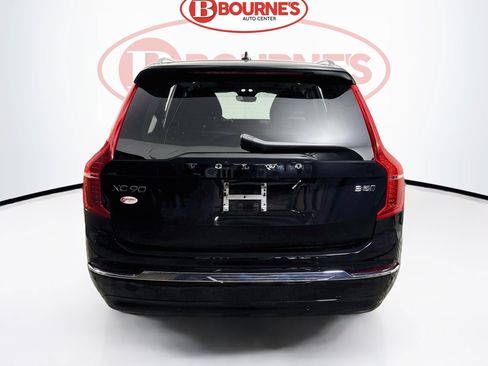 Used 2024 Volvo XC90 B5 Plus w/ Protection Package AWD/4WD image 10