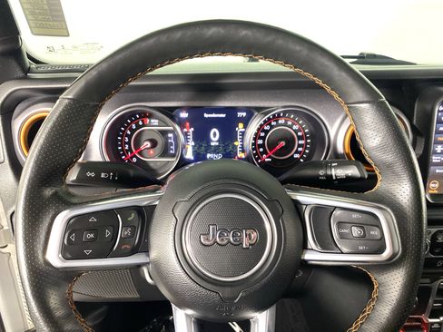 Used 2020 Jeep Gladiator Mojave w/ Dual Top Group AWD/4WD image 22