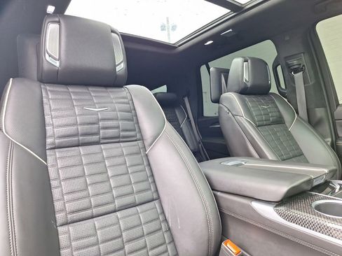 Certified 2025 Cadillac Escalade V image 31