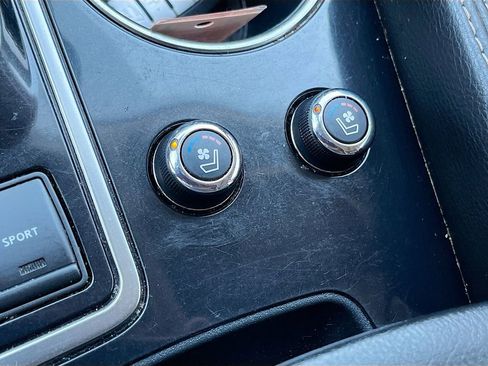 Used 2020 Nissan Maxima Platinum w/ Sport Mat Group FWD image 21