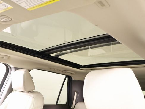 Used 2021 Ford Expedition Max XLT image 17