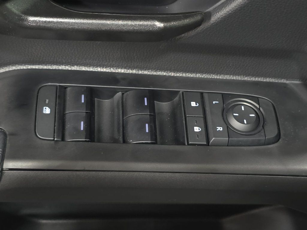 Used 2026 Toyota Tacoma SR5 AWD/4WD image 21