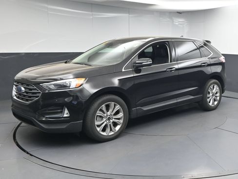 Used 2024 Ford Edge Titanium AWD/4WD image 4