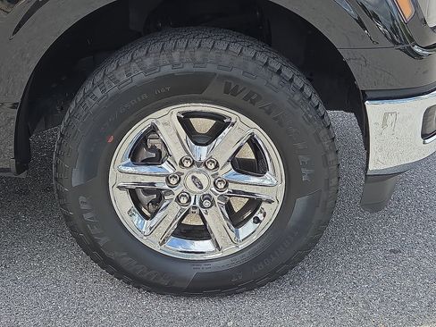 Used 2024 Ford F150 XLT w/ FX4 Off-Road Package AWD/4WD image 7