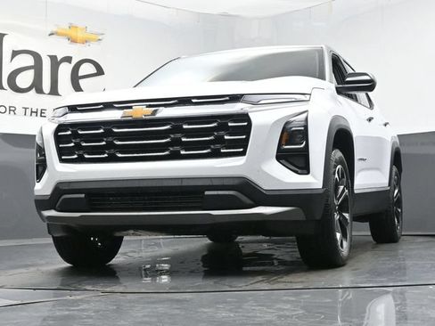New 2026 Chevrolet Equinox LT w/ Convenience Package II FWD image 34