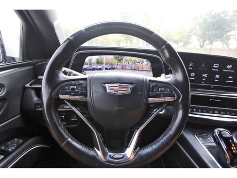 Used 2023 Cadillac Escalade ESV V image 8