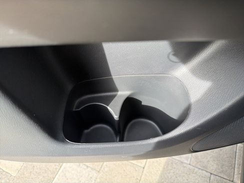 Used 2017 Nissan Pathfinder SL image 89