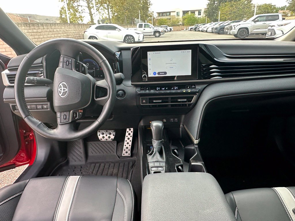 Used 2025 Toyota Camry SE FWD image 8