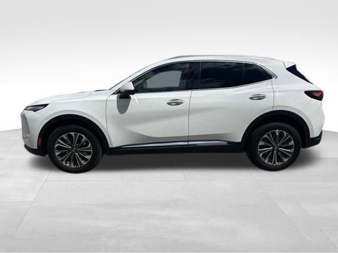 Used 2025 Buick Envision Preferred AWD/4WD image 3