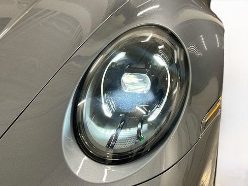 Certified 2025 Porsche 911 Carrera T RWD image 31
