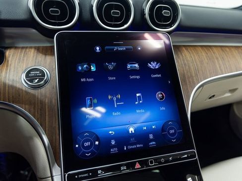 Used 2024 Mercedes-Benz C 300 4MATIC Sedan image 20