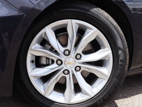 Used 2023 Chevrolet Malibu LT FWD image 5