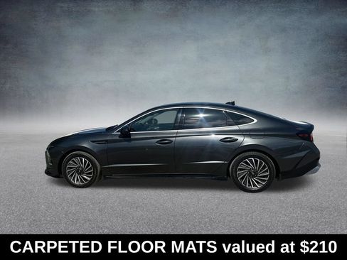Used 2024 Hyundai Sonata SEL FWD image 2
