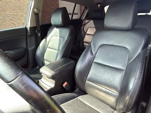 Used 2017 Kia Sportage EX image 20