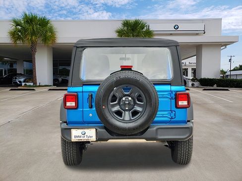 Used 2022 Jeep Wrangler Unlimited Sport image 5