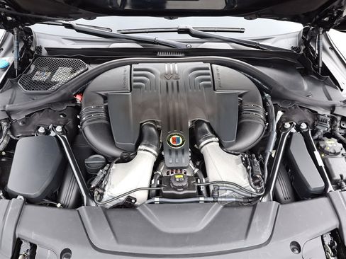 Used 2018 BMW 750i xDrive AWD/4WD image 54